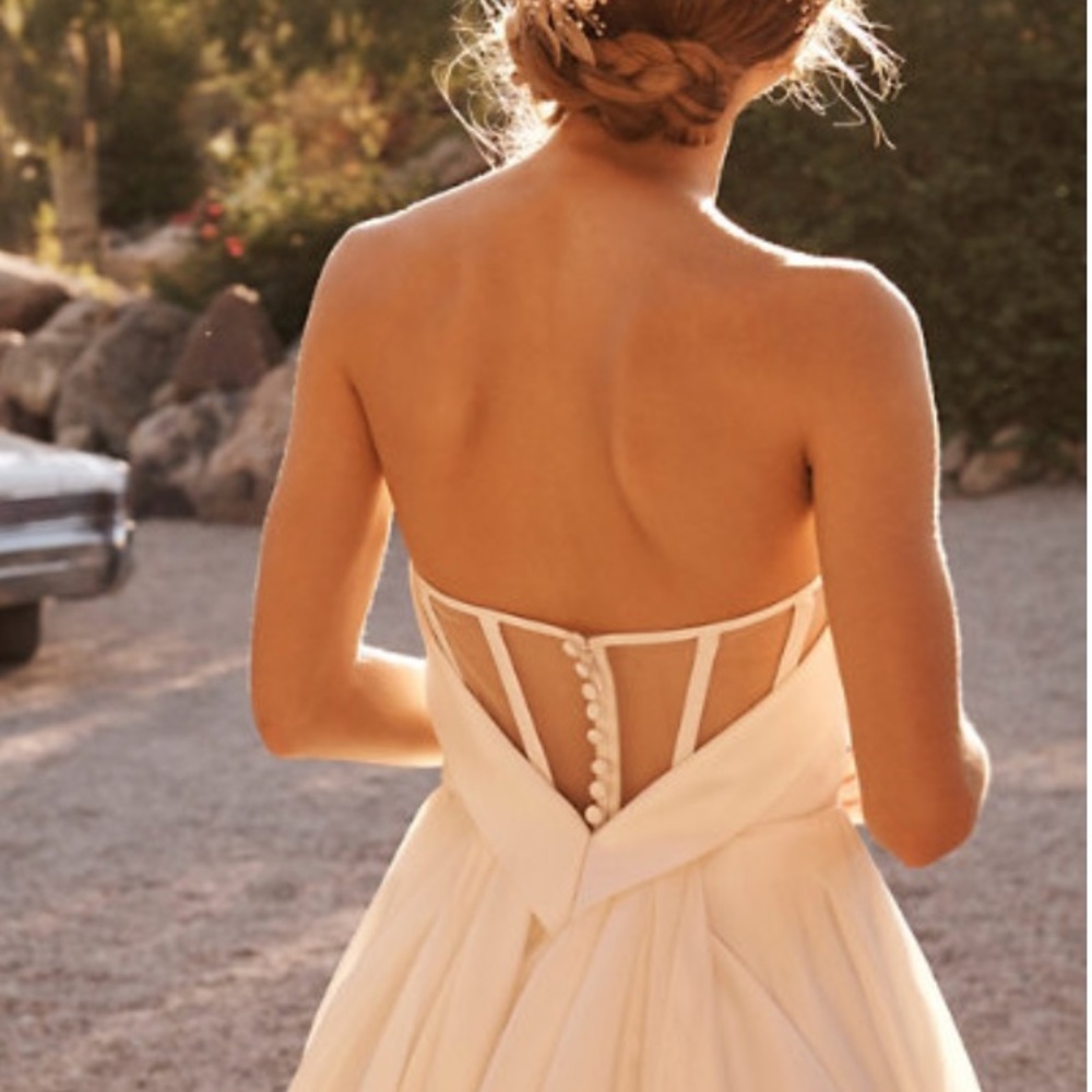 NWT Jenny Yoo Carrington Gown (Ivory)